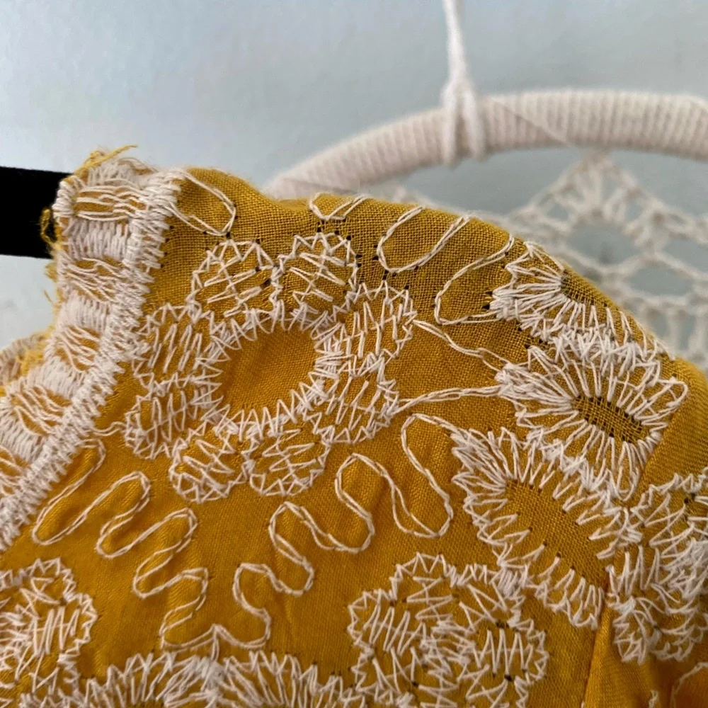 Solitaire Yellow Blouse - Picture 4 of 7
